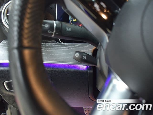 Mercedes-Benz E-Class 2023 — Şəkil 10/20