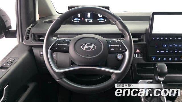 Hyundai Staria 2024 — Şəkil 13/20