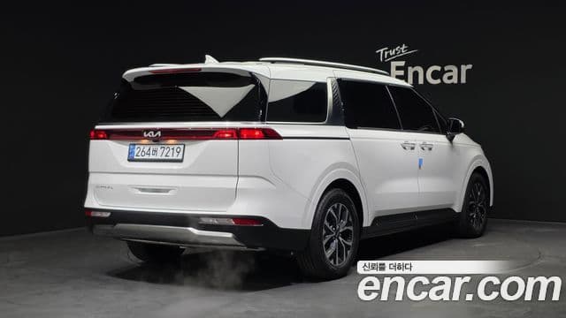 Kia Carnival 2022 — Фото 2/20