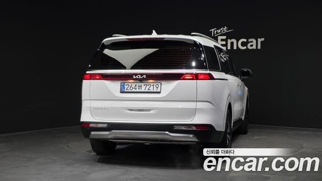 Kia Carnival 2022 — Фото 4/20