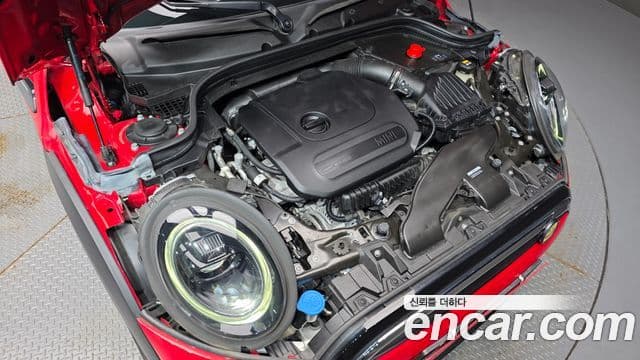 Mini Cooper 2022 — ფოტო 6/20