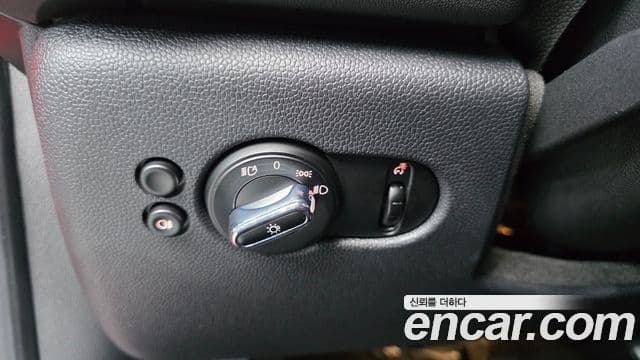 Mini Cooper 2022 — ფოტო 12/20