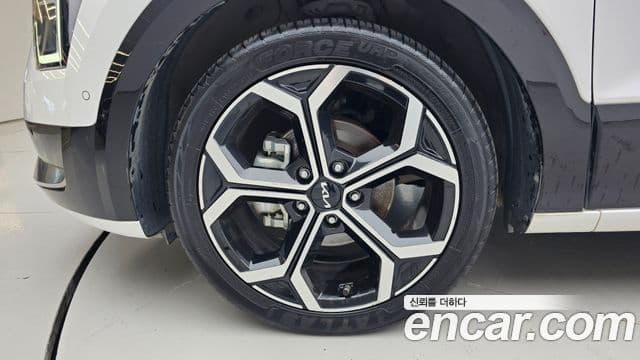 Kia Niro 2022 — ფოტო 5/20