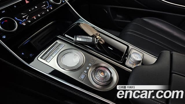 Genesis GV80 2020 — ფოტო 9/20