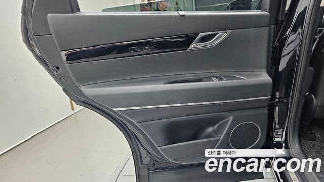 Genesis GV80 2020 — Photo 18/33