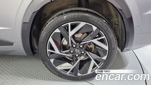 Renault Samsung Grand Koleos 2024 — Photo 23/36