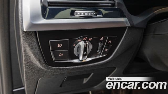 BMW X3 2021 — ფოტო 13/20