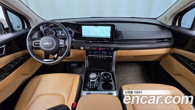 Kia Carnival 2023 — Şəkil 7/20