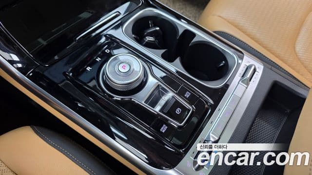 Kia Carnival 2023 — Şəkil 9/20