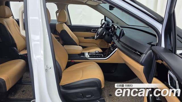 Kia Carnival 2023 — Şəkil 11/20