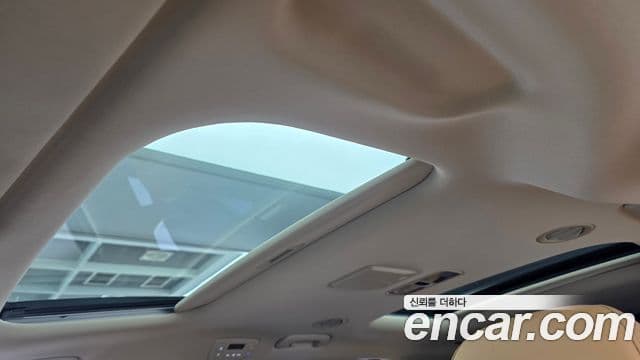 Kia Carnival 2023 — Şəkil 19/20