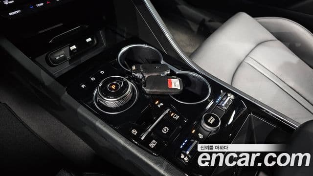 Kia K5 2022 — Şəkil 9/20