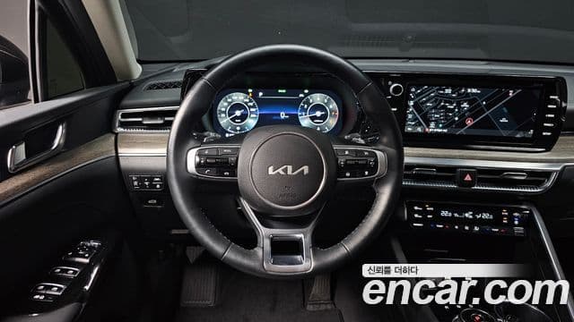 Kia K5 2022 — Şəkil 13/20