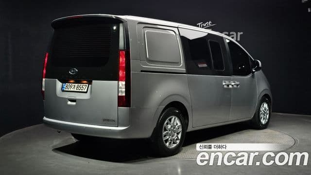 Hyundai Staria 2022 — Фото 2/20
