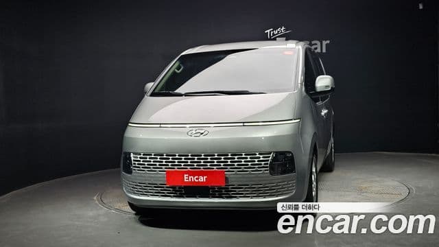 Hyundai Staria 2022 — Фото 3/20
