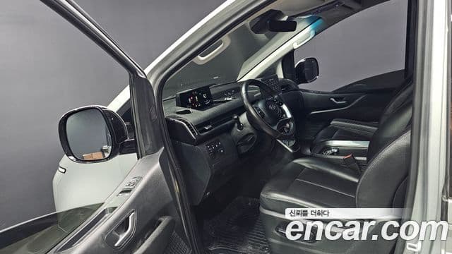 Hyundai Staria 2022 — Фото 10/20