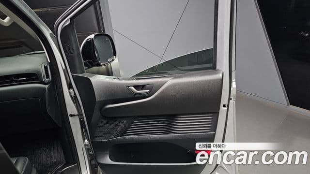 Hyundai Staria 2022 — Şəkil 8/32