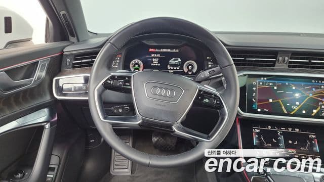 Audi A6 2023 — ფოტო 13/20