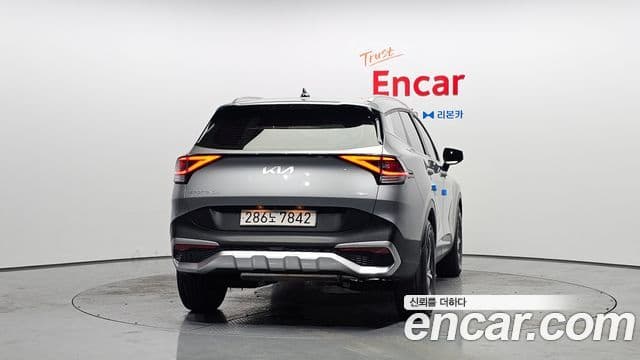 Kia Sportage 2022 — ფოტო 4/20