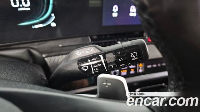 Kia Sportage 2022 — ფოტო 17/20