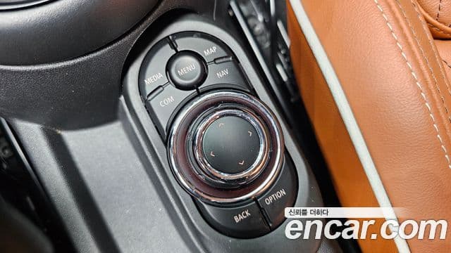 Mini Cooper S Convertible 2022 — Şəkil 19/20