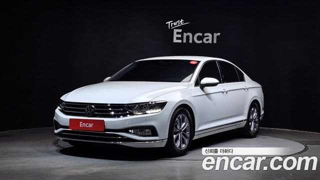 Volkswagen Passat GT 2022 — Фото 1/20