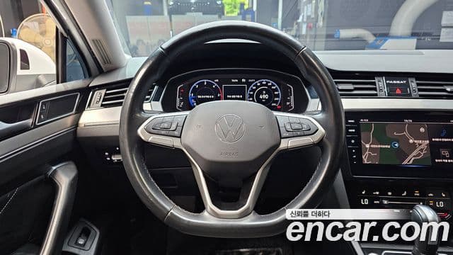 Volkswagen Passat GT 2022 — Фото 13/20