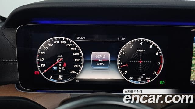 Mercedes-Benz E-Class 2019 — ფოტო 8/20