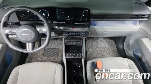 Hyundai Kona 2023 — ფოტო 9/20