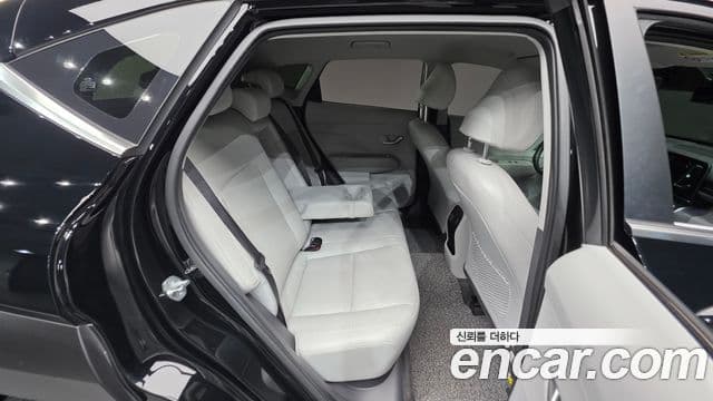 Hyundai Kona 2023 — ფოტო 17/20