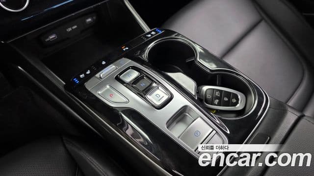 Hyundai Tucson Hybrid 2021 — ფოტო 19/20