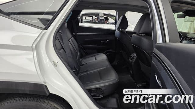 Hyundai Tucson Hybrid 2021 — ფოტო 15/20