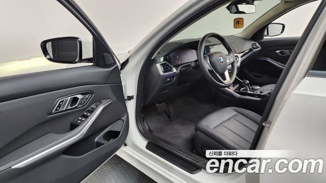 BMW 3 Series 2020 — Şəkil 10/20