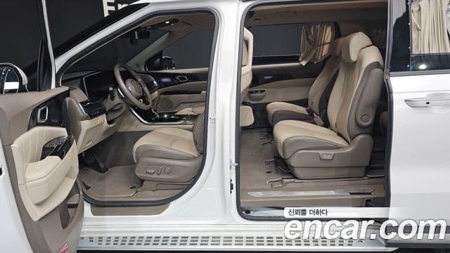 Kia Carnival 2022 — Şəkil 10/20
