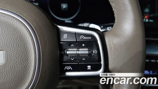 Kia Carnival 2022 — Şəkil 15/20