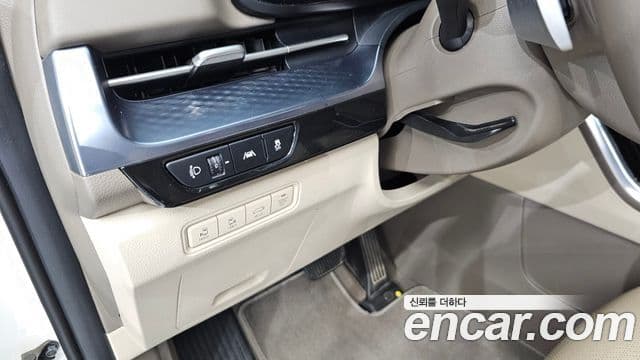 Kia Carnival 2022 — Şəkil 19/20