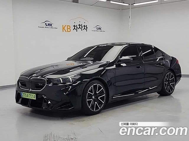 BMW M5 2025 — ფოტო 10/20