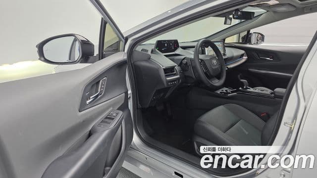 Toyota Prius 2025 — Şəkil 9/20