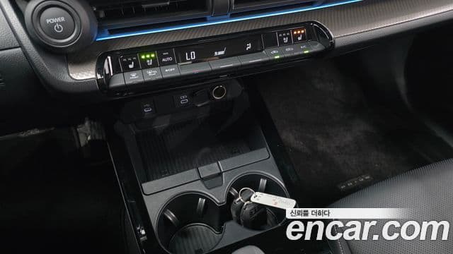 Toyota Prius 2025 — Şəkil 18/20