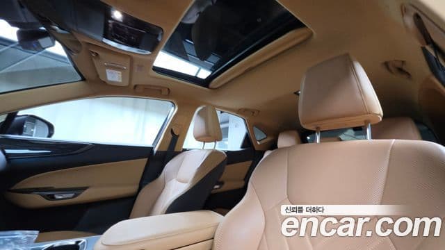 Lexus NX450h+ 2025 — Фото 18/20