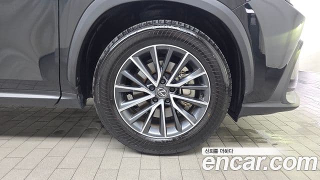 Lexus NX450h+ 2025 — Photo 22/32
