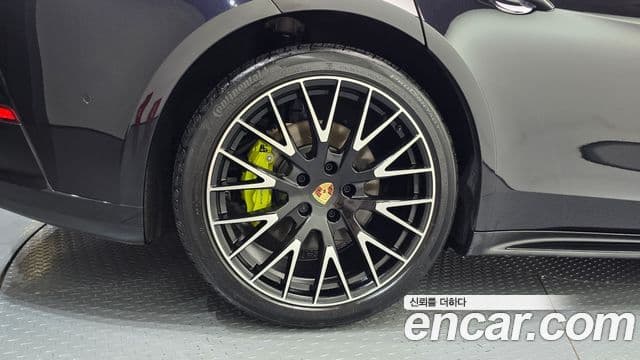 Porsche Panamera 2025 — Photo 6/20