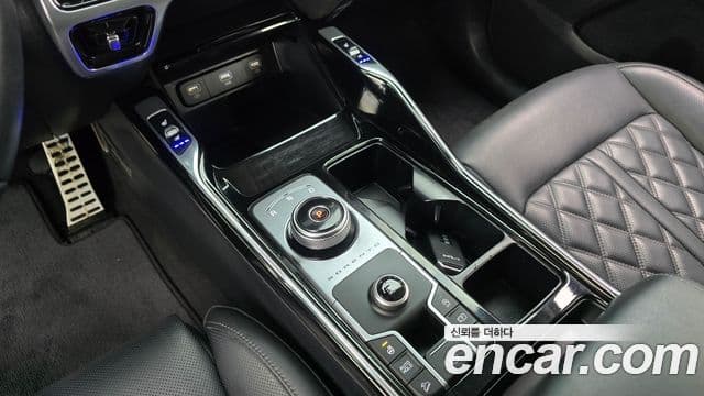 Kia Sorento 2022 — ფოტო 9/20