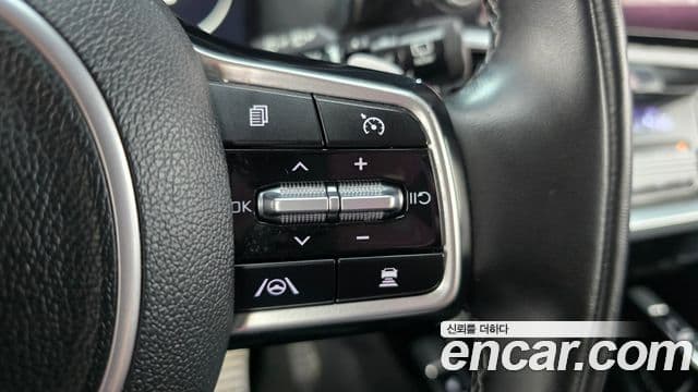 Kia Sorento 2022 — Şəkil 17/20