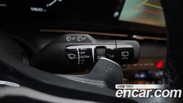 Kia Carnival 2022 — Фото 15/20