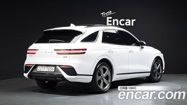 Genesis GV70 2023 — ფოტო 2/20