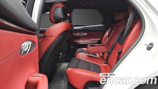 Genesis GV70 2023 — ფოტო 11/20