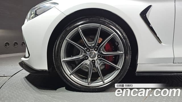 Genesis G70 2018 — ფოტო 4/20
