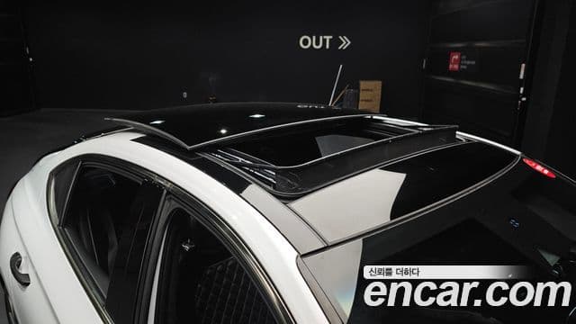 Genesis G70 2018 — ფოტო 19/20