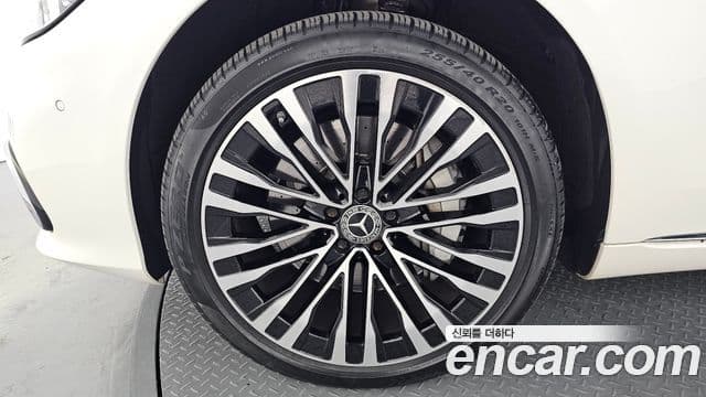 Mercedes-Benz S-Class 2021 — ფოტო 18/20